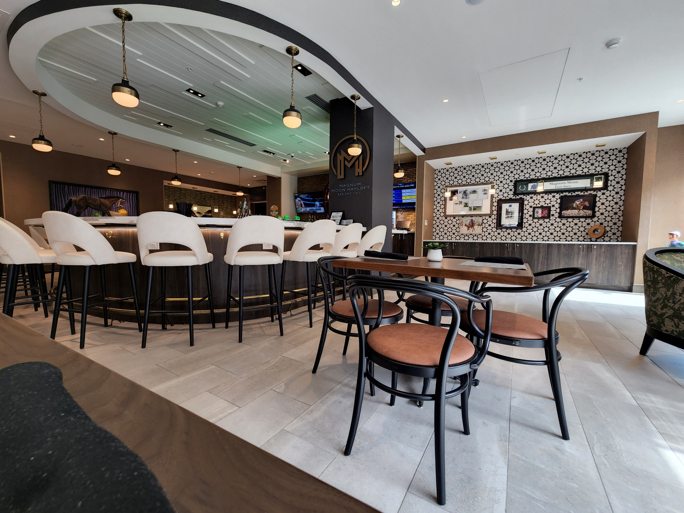 Magnum Moon Hayloft Bar & Grill in Downtown, Louisville – interior