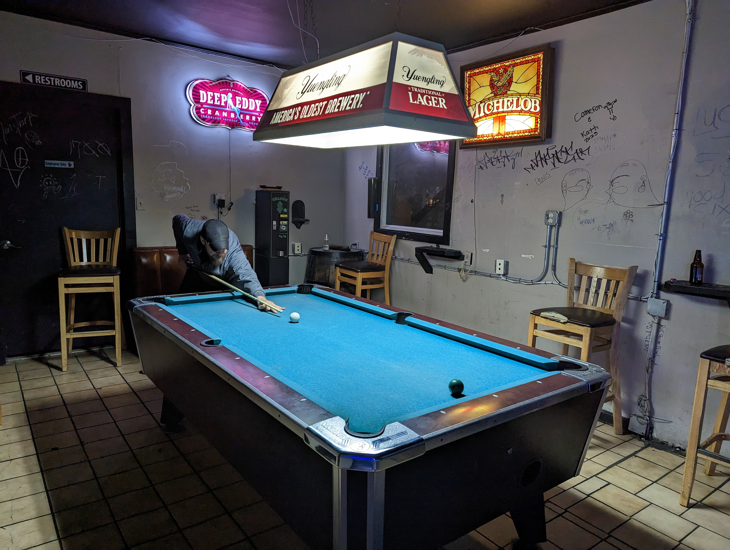 The Hideaway Saloon in The Highlands, Louisville – interior