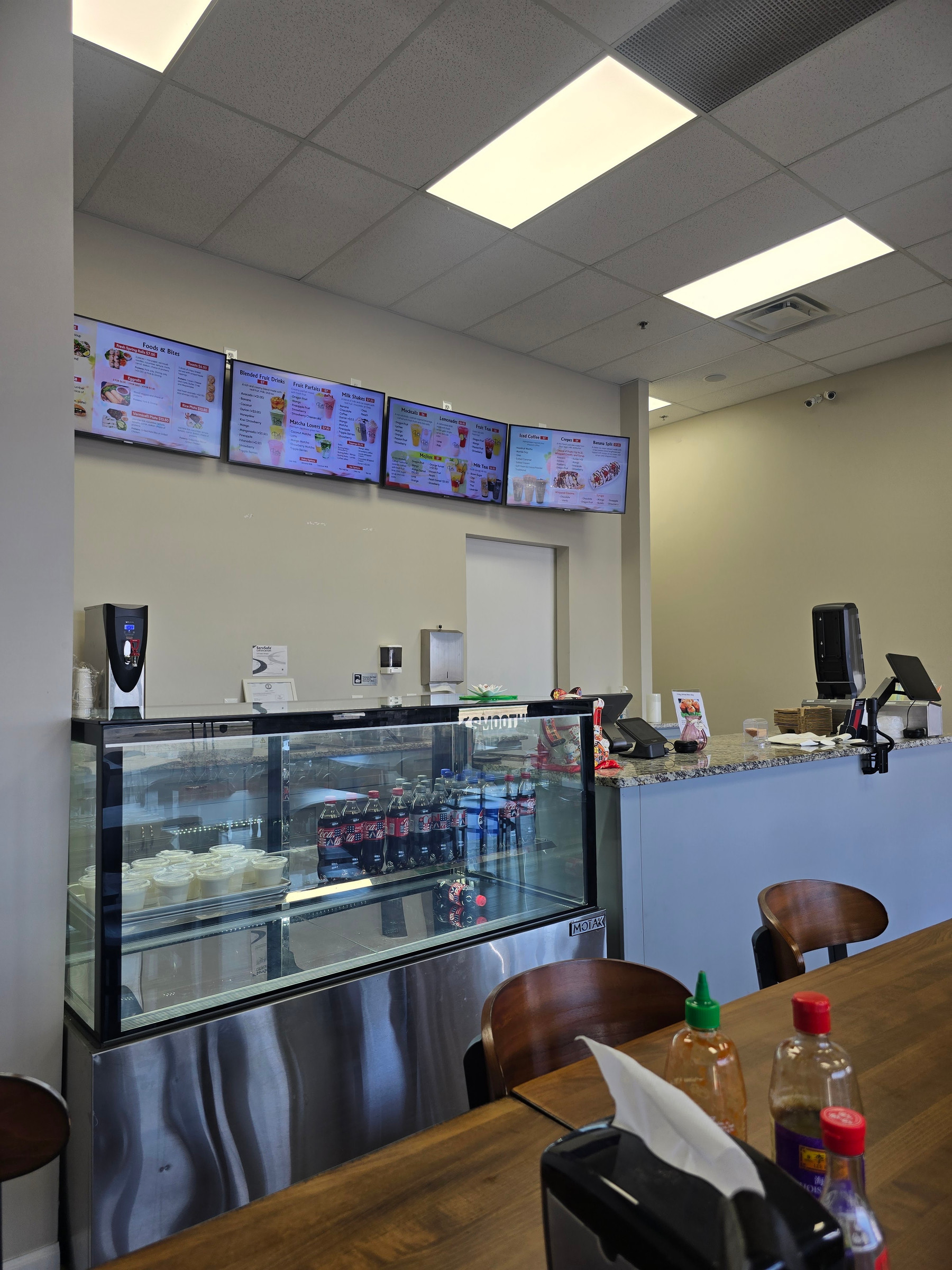 Pho & Treats in Jeffersontown, Louisville – interior