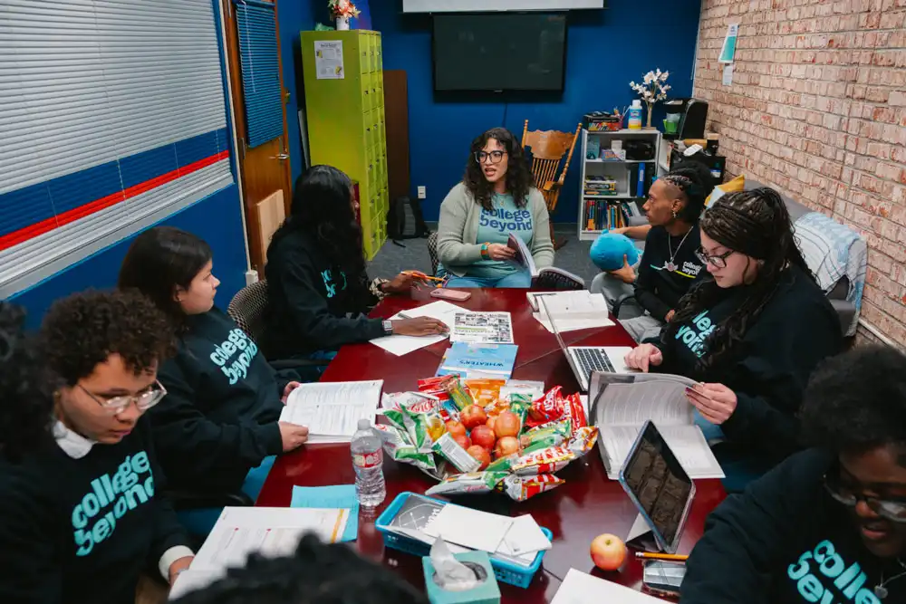 college beyond students in a study group session