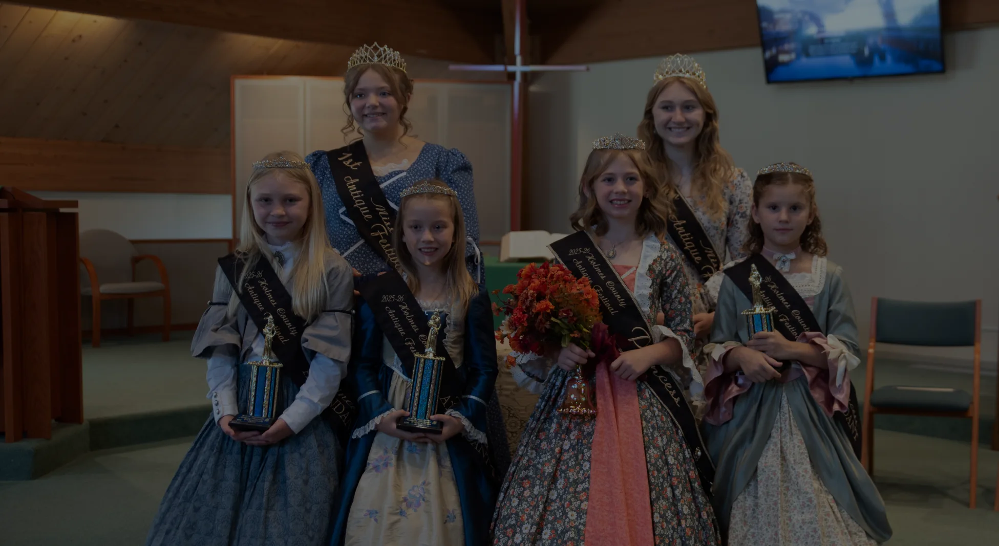 group of princesses and queens in the contest