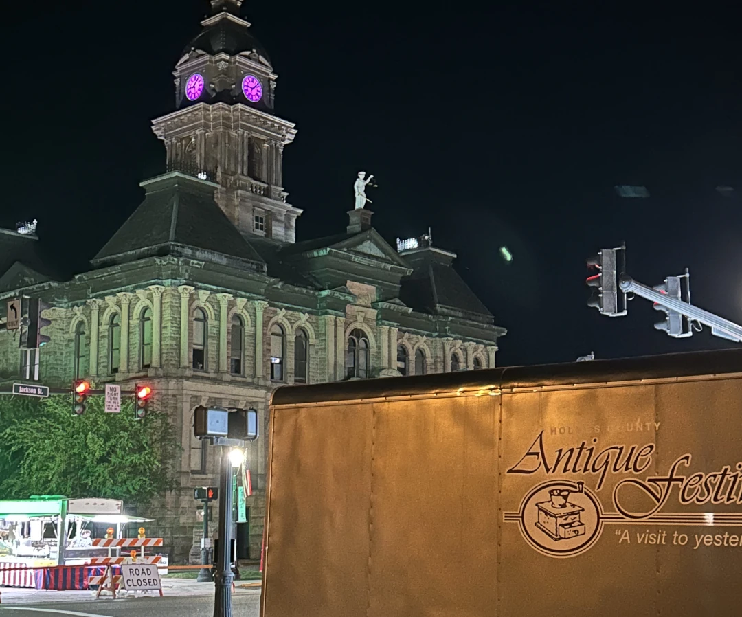 millersburg courthouse lit up at night