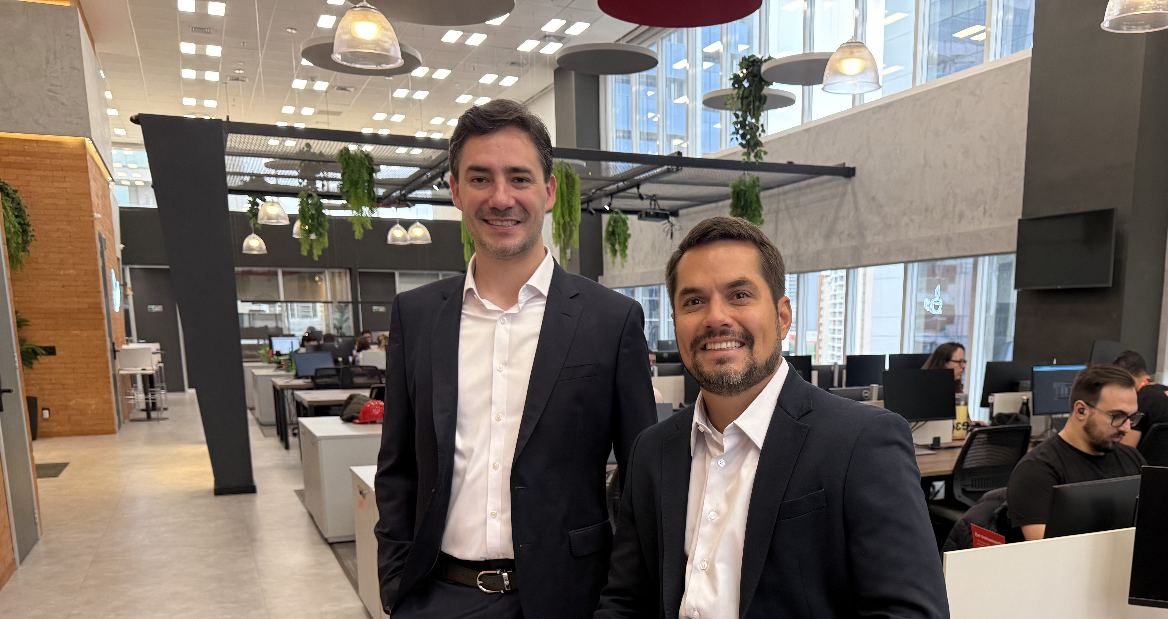 Lucas Vazin e Vicente Neto, lideranças da EVEO