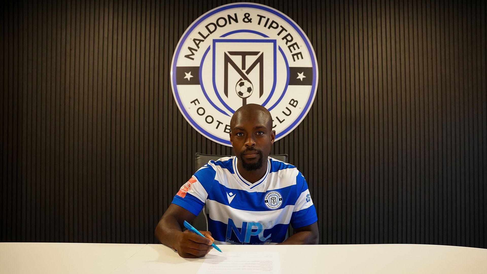 Photo of Ade Cole, new Maldon & Tiptree signing.
