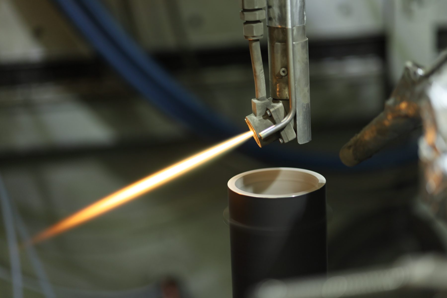 HVOF spraying an internal bore