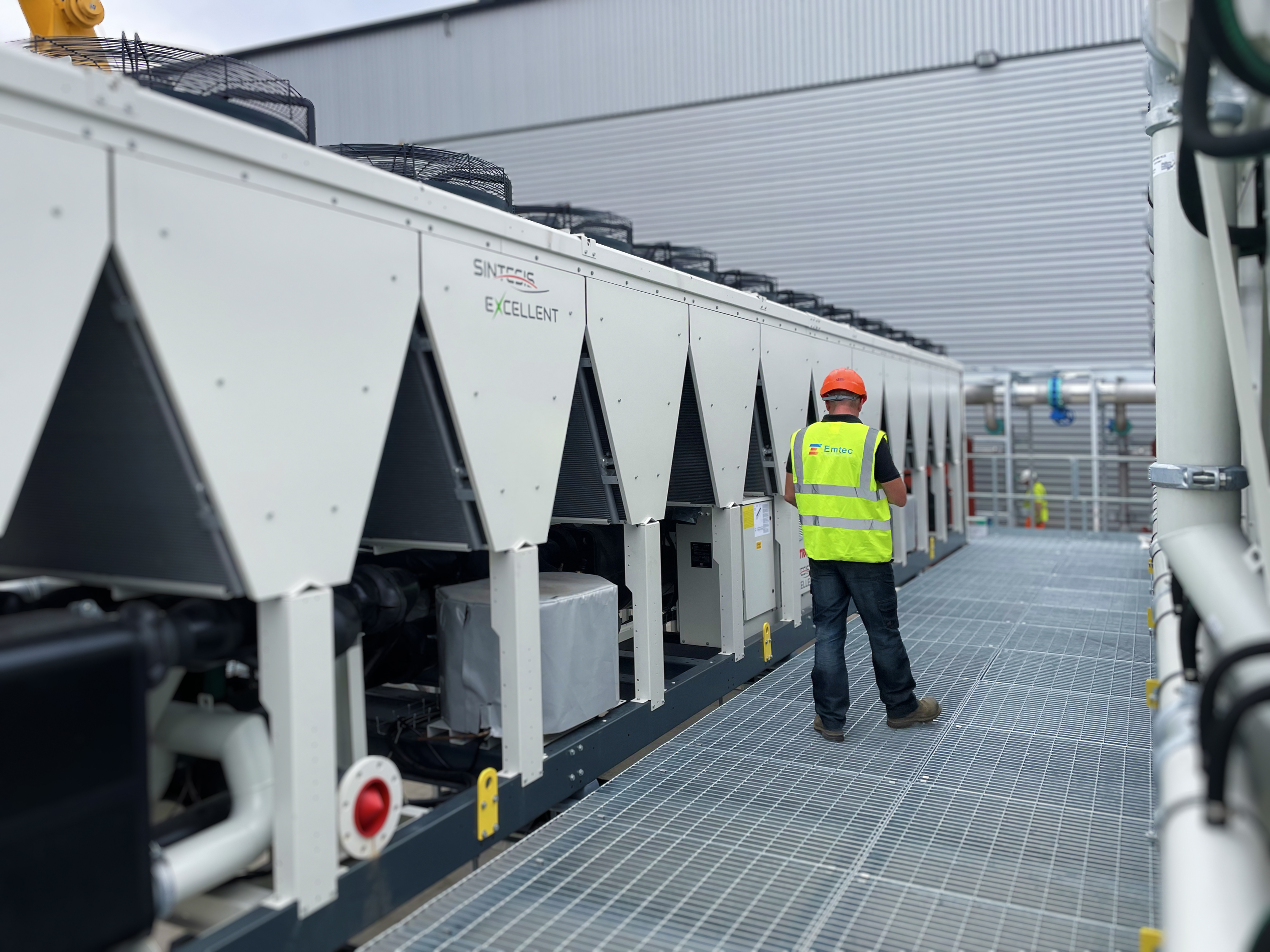 Chillers and Heat Pumps