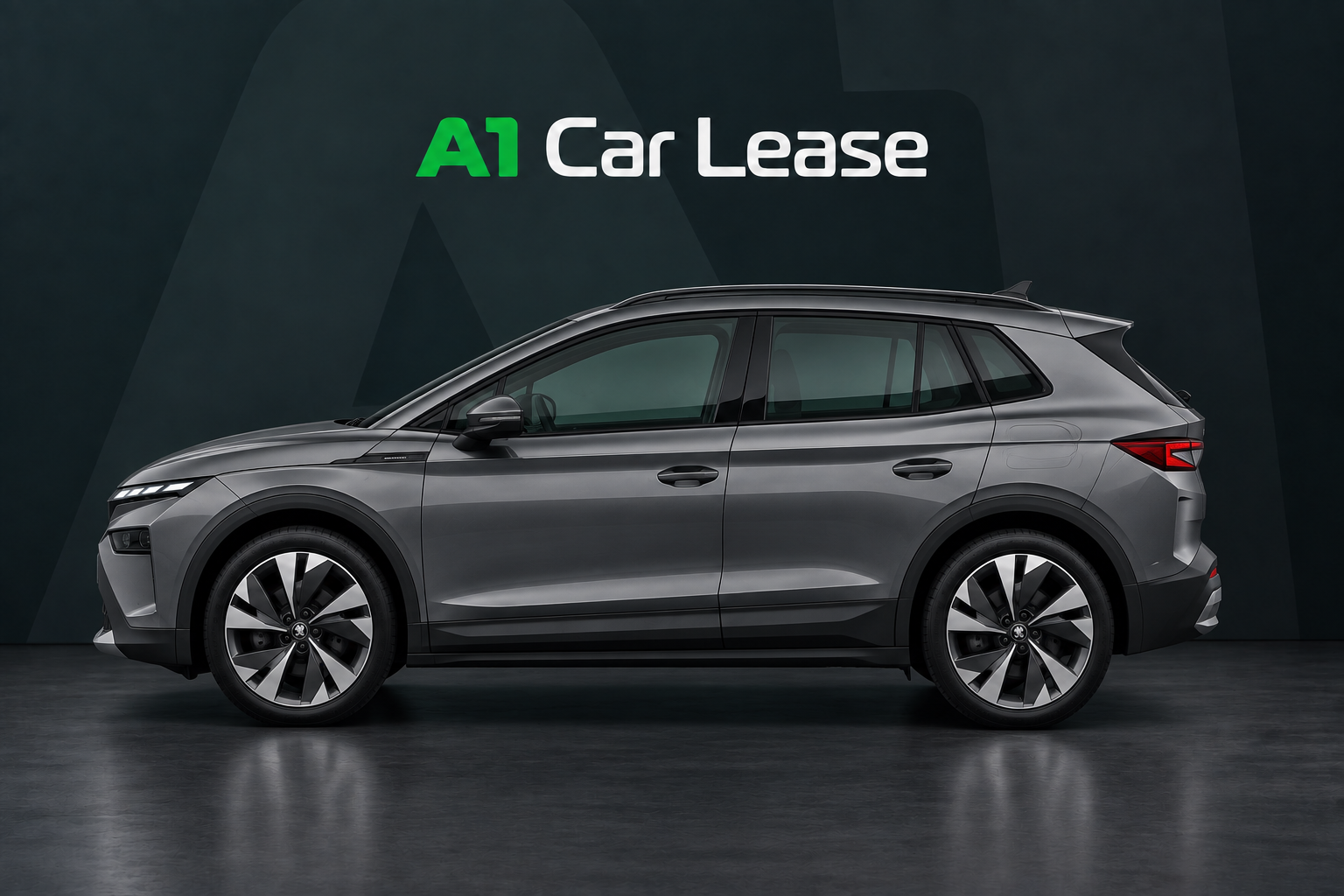 Skoda Elroq 60 Selection, schuin van voren op A1 Car Lease-achtergrond