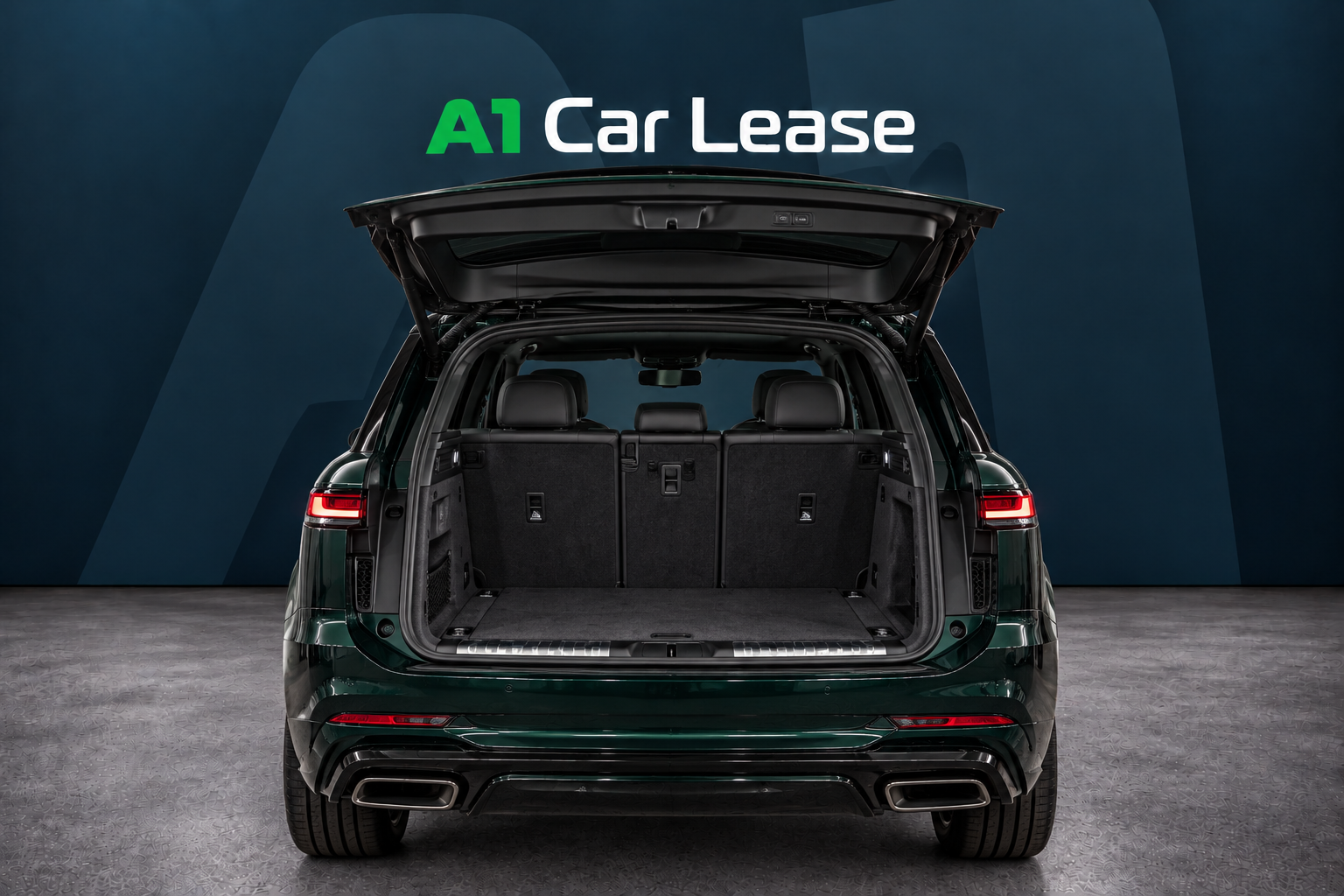 Range Rover Sport P460e Dynamic SE British Racing Green – kofferbak – AI-bewerkte impressie