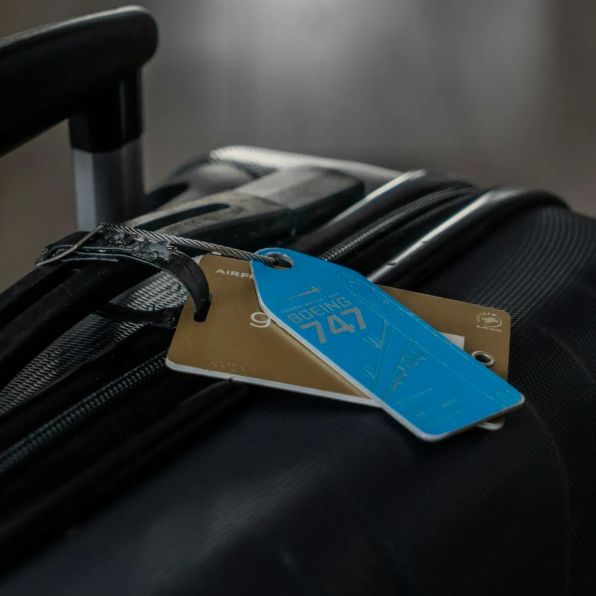 A tag tied to the bag