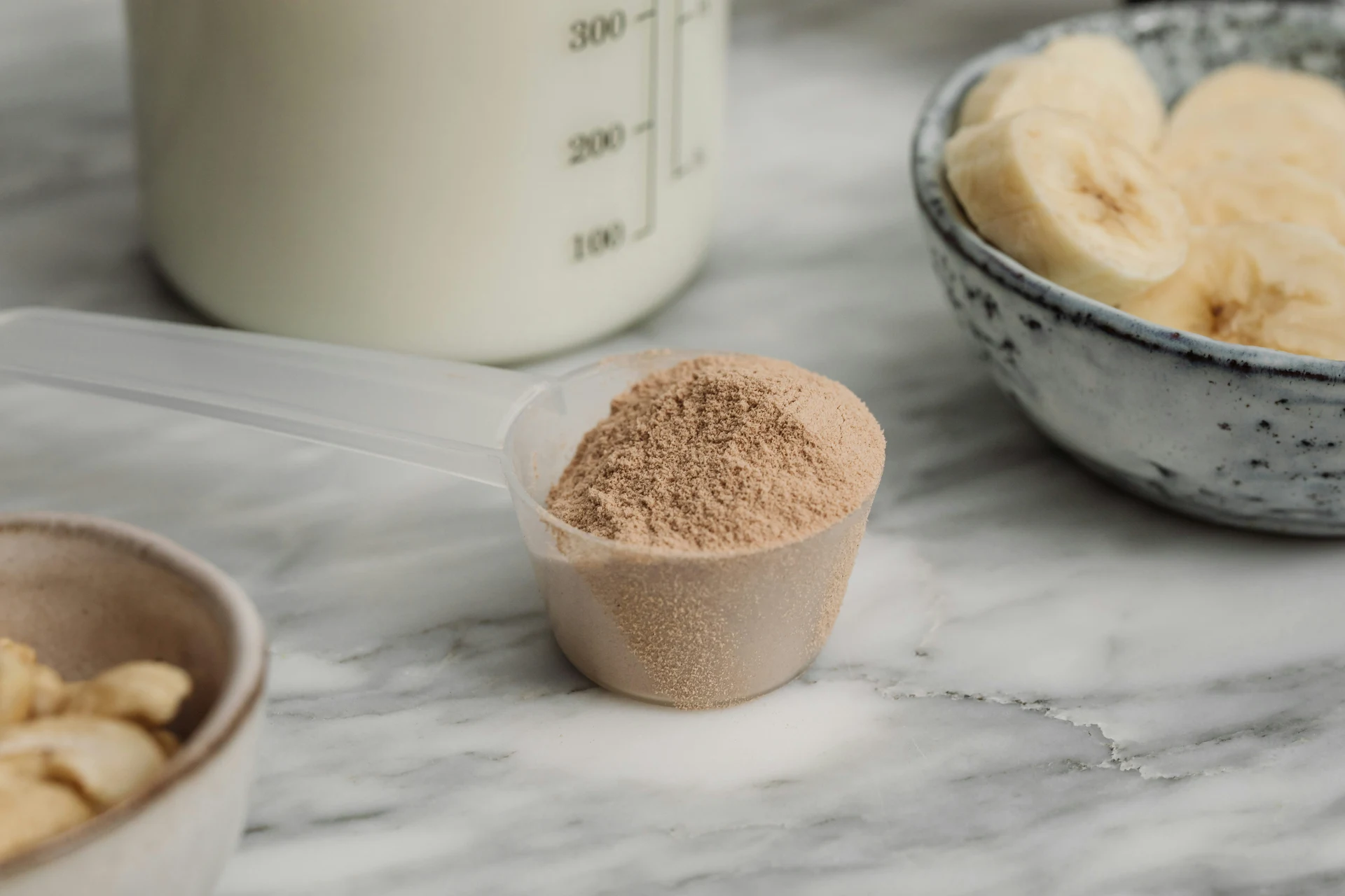 Protein powder with breakfast ingredients