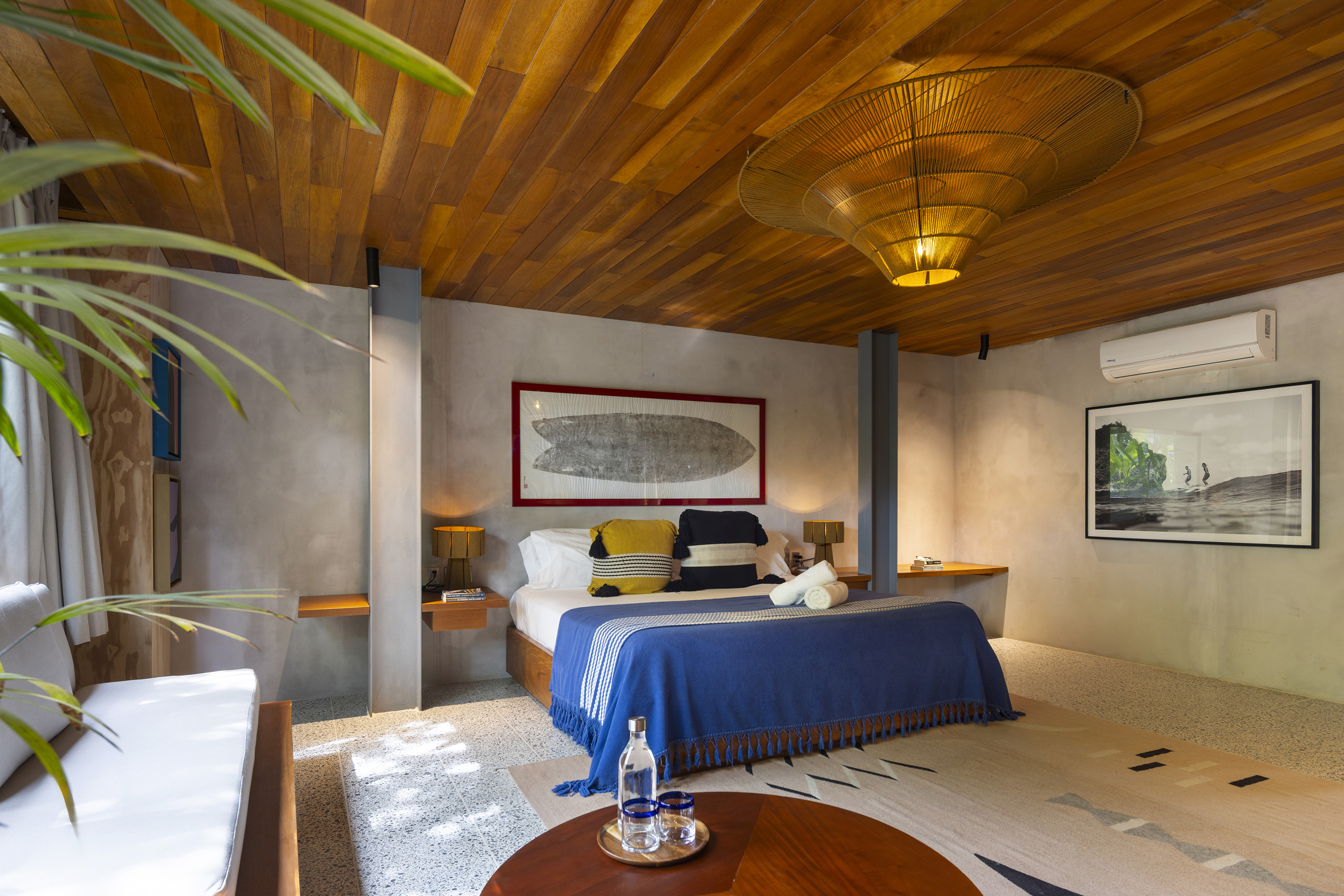 Room gallery image