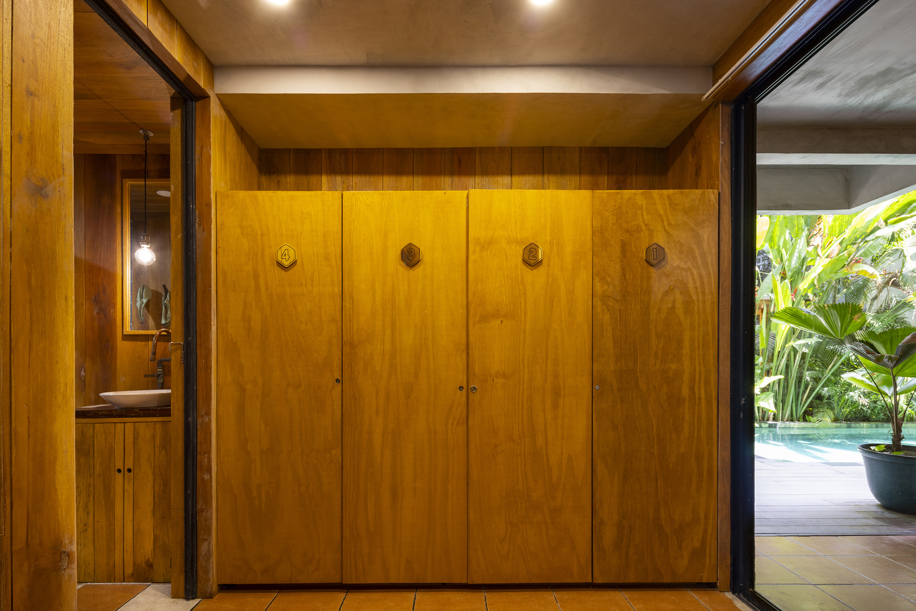 Room gallery image