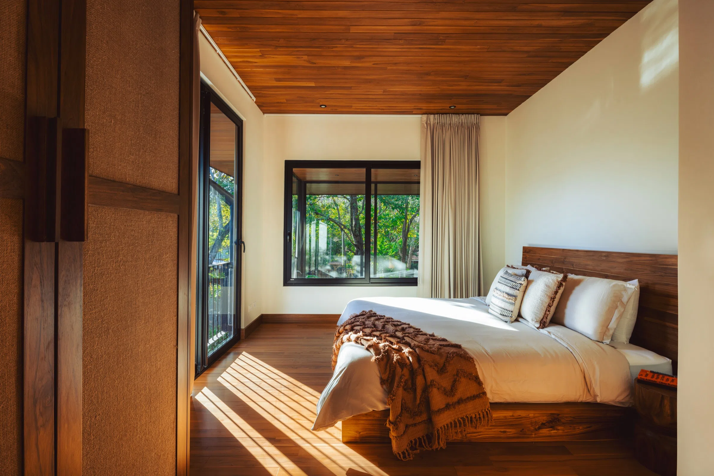 Room gallery image