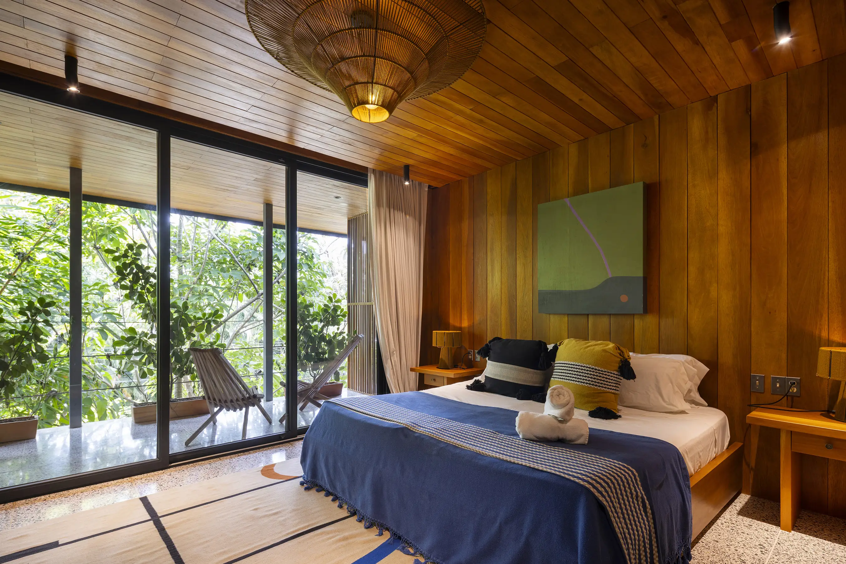 Room gallery image