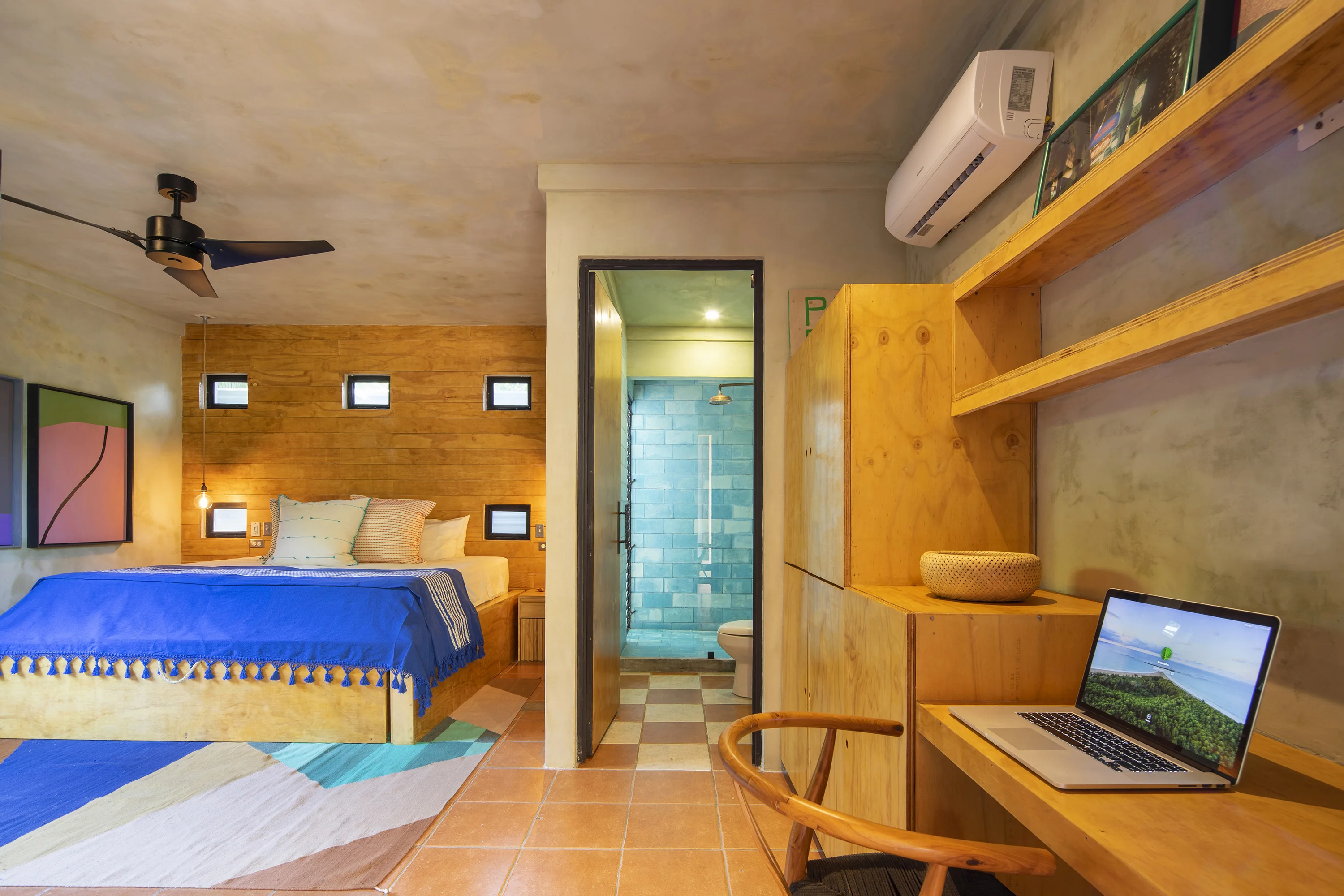 Room gallery image