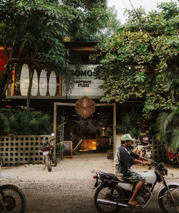House of Somos entrance and tropical garden
