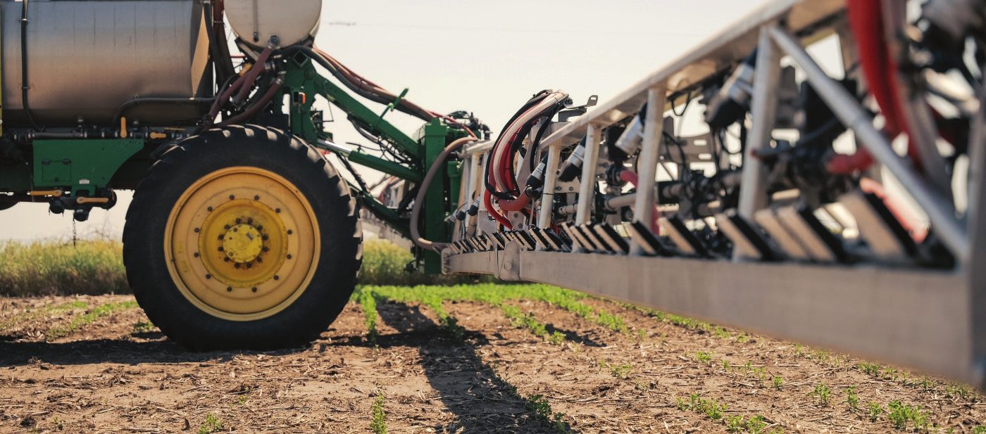 A John Deere sprayer fitted with the Greeneye boom