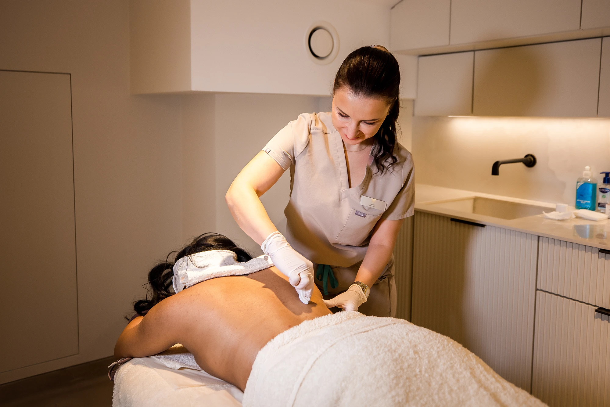 Hydrafacial Full Back London