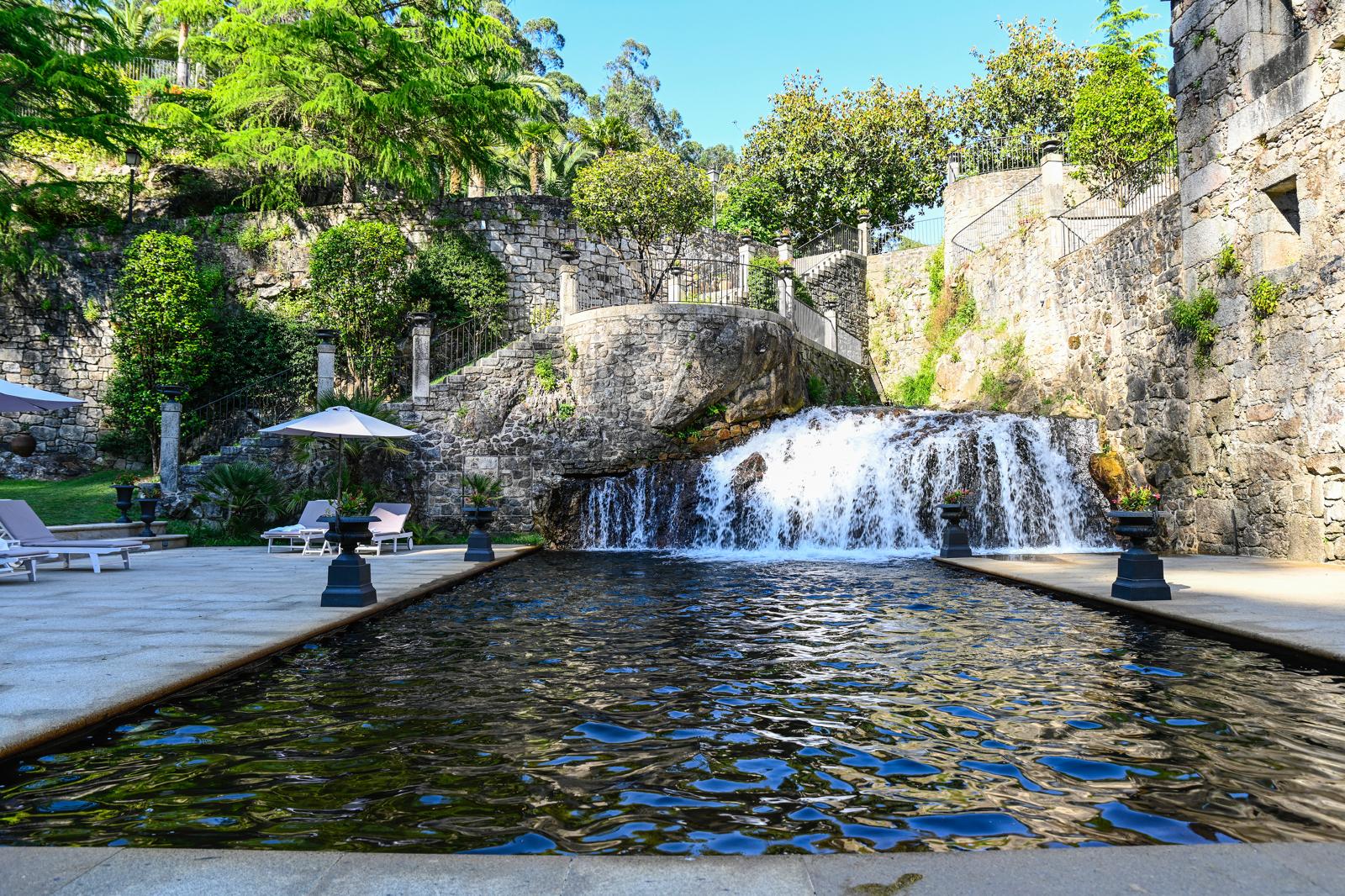 Piscina del alojamiento en Galicia