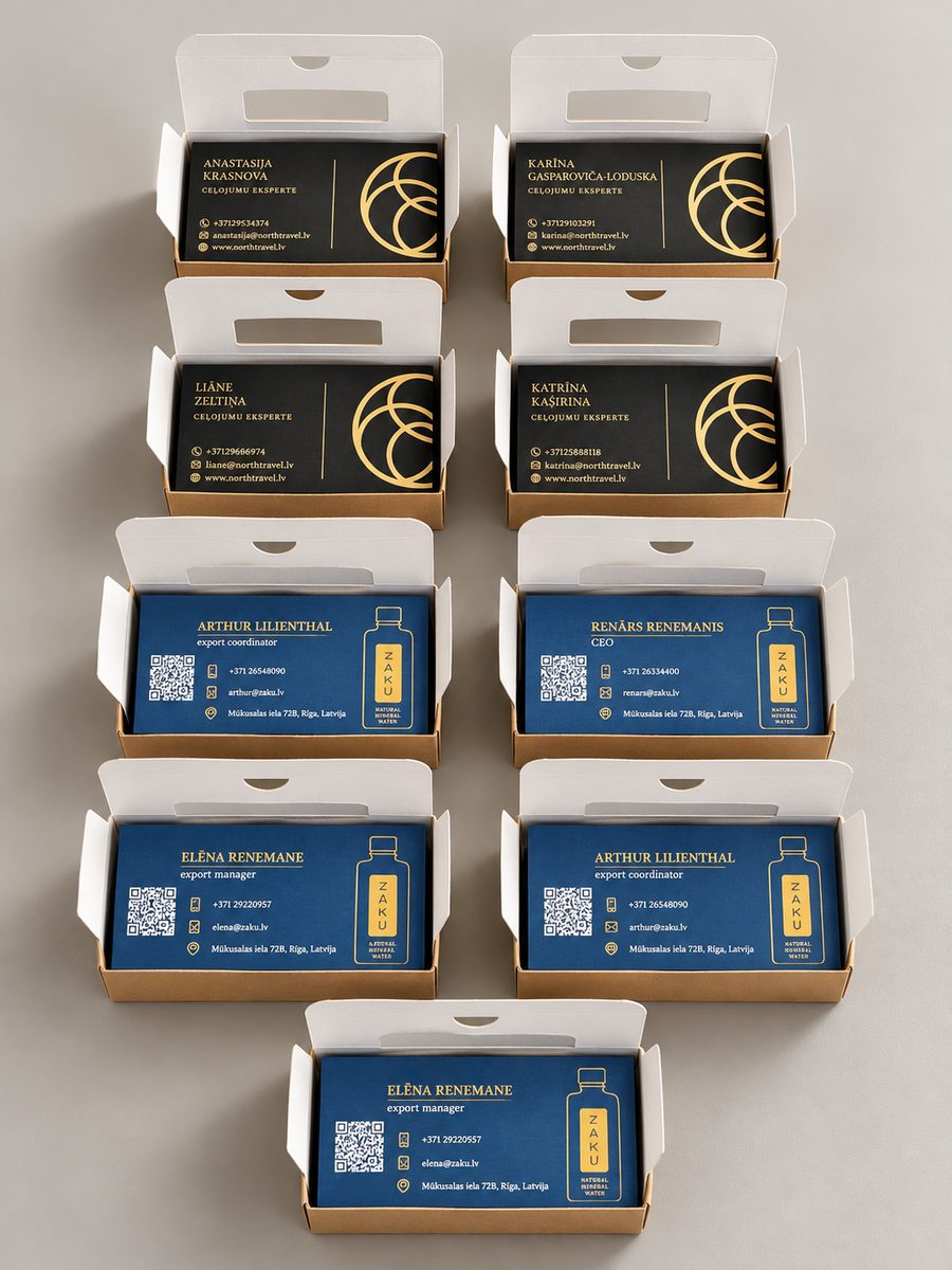 Business cards with gold screen printing in boxes