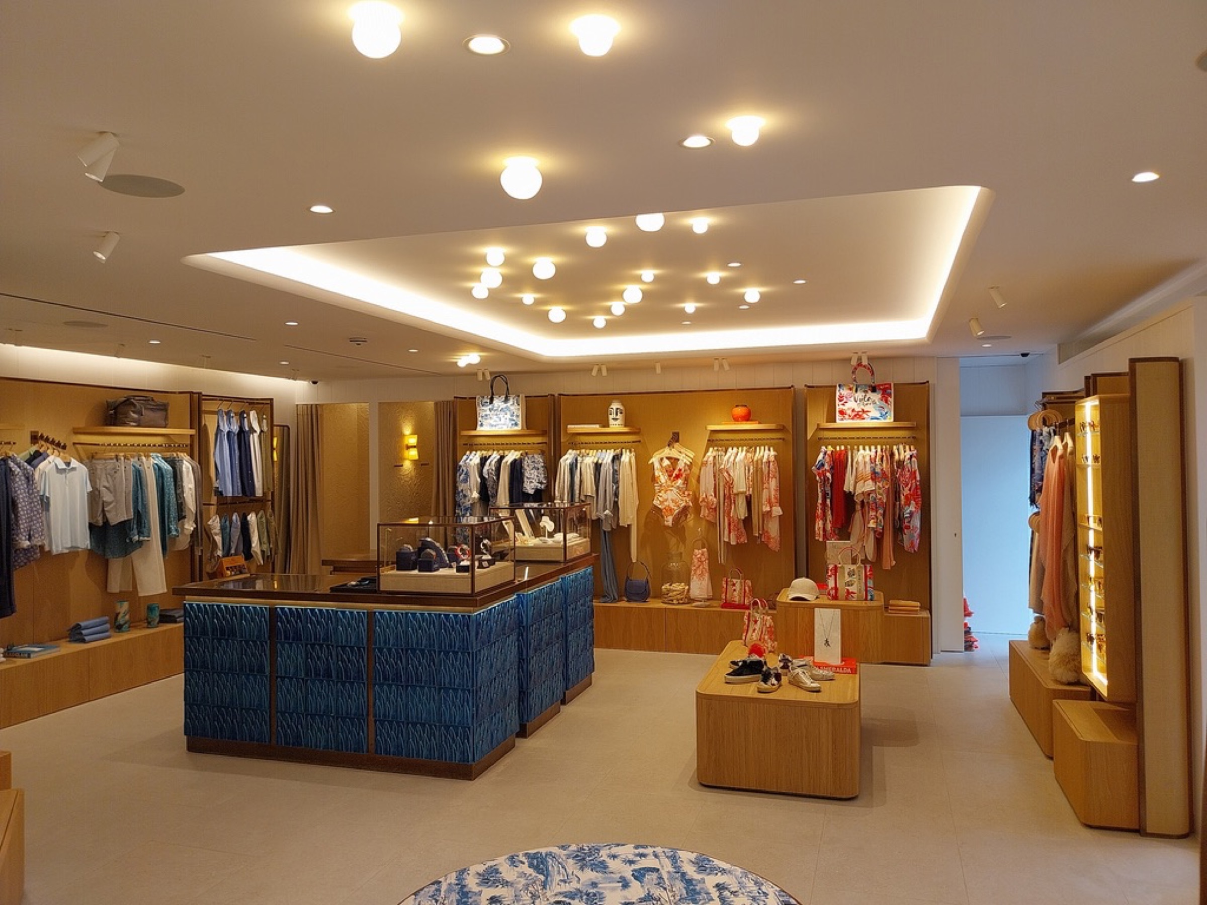 Boutique VSB, boutique — Gustavia, Saint-Barthélemy — vue 2