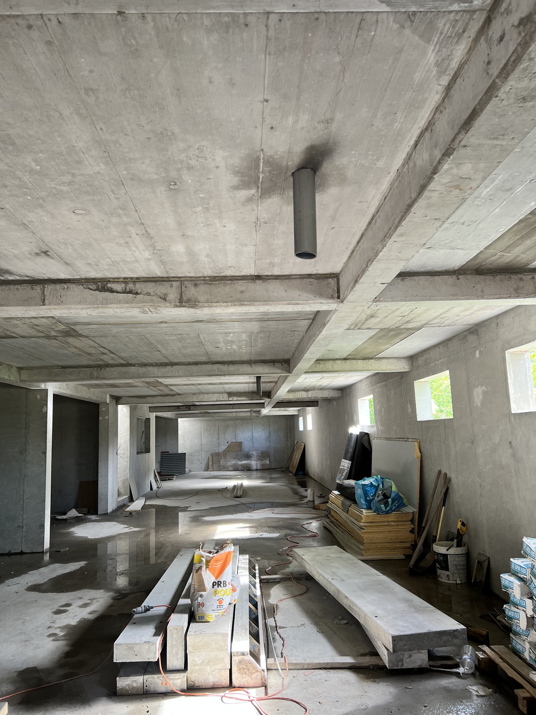 Résidence BO — le garage en béton