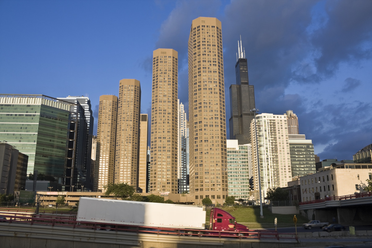 Semi truck in Chicago 