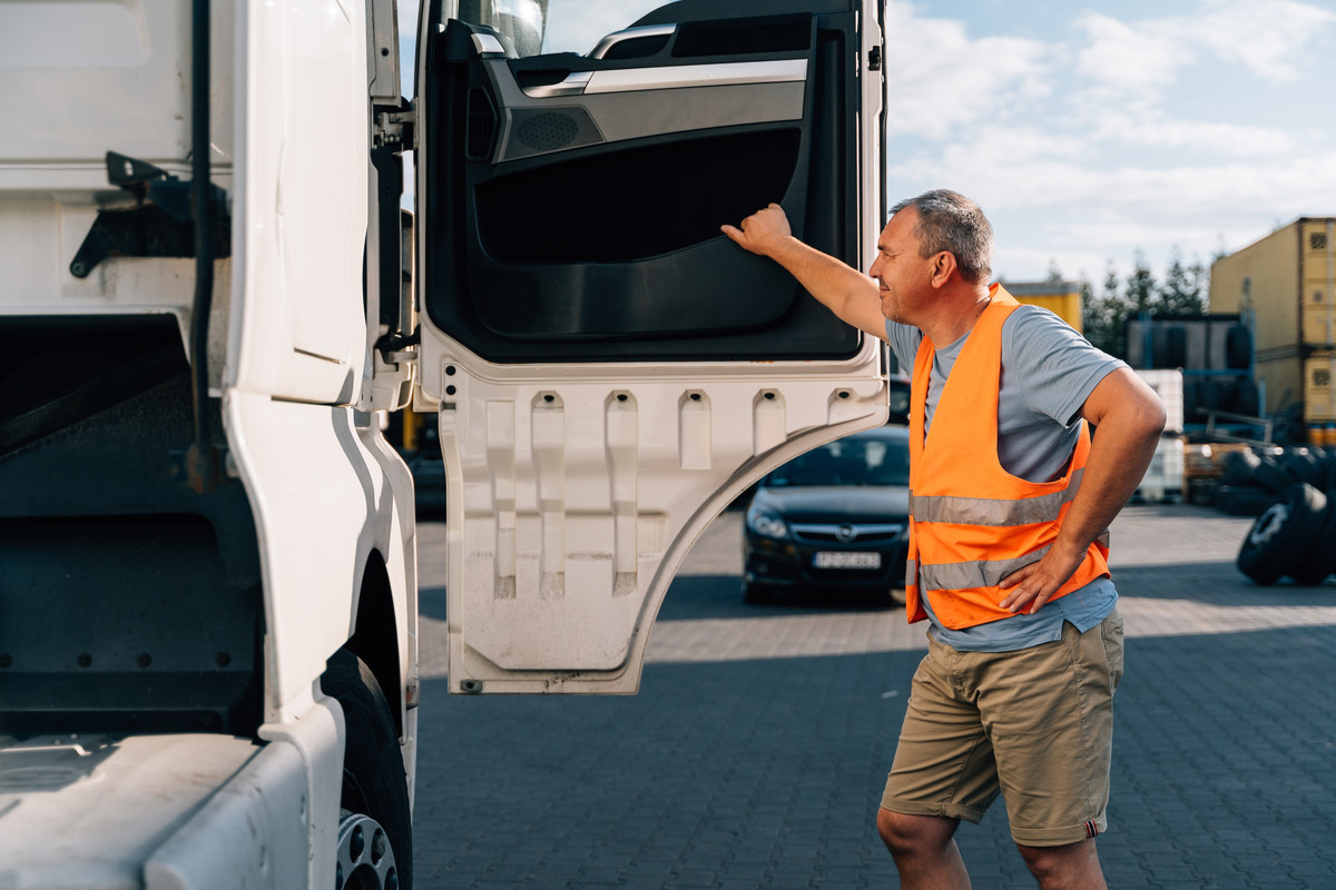 Truck instructor 