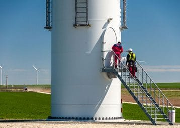 Using ERP Software to Run Field Service and Repair Ops: Pros and Cons