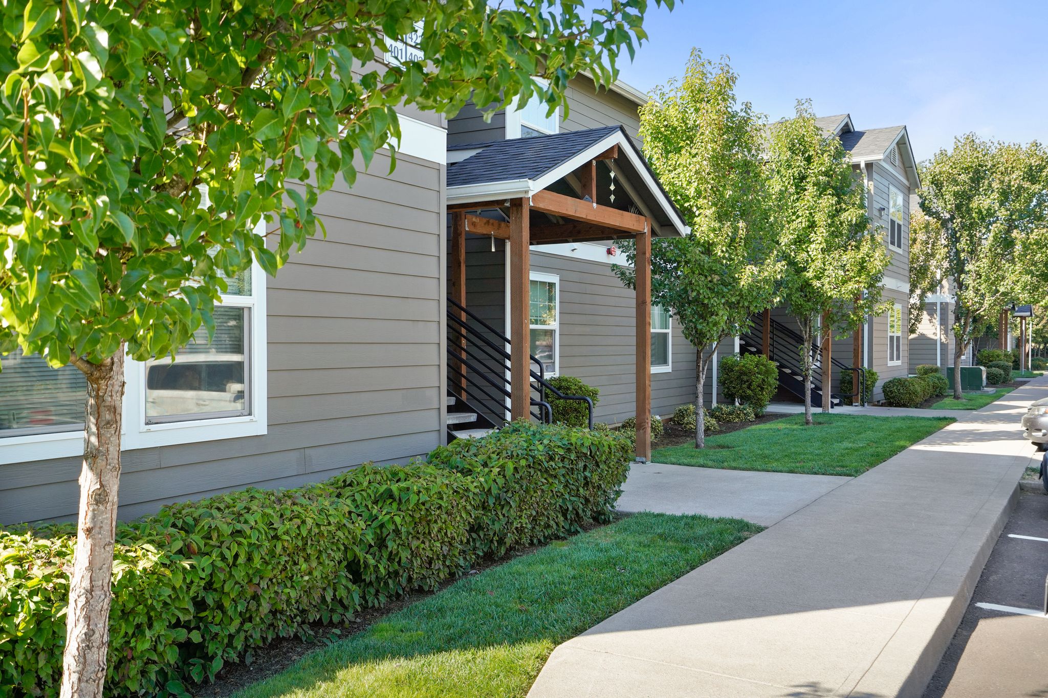 Exterior 3