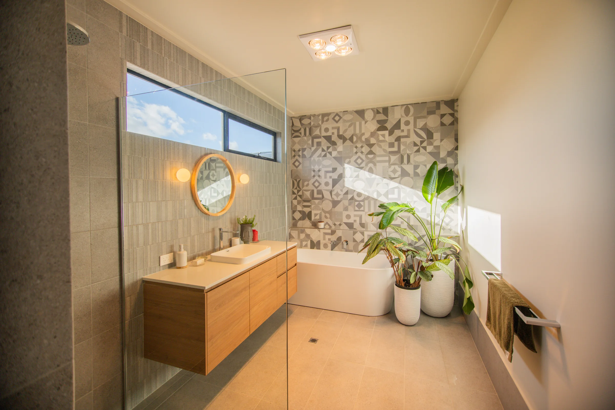 Main bathroom seen from the walk-in shower