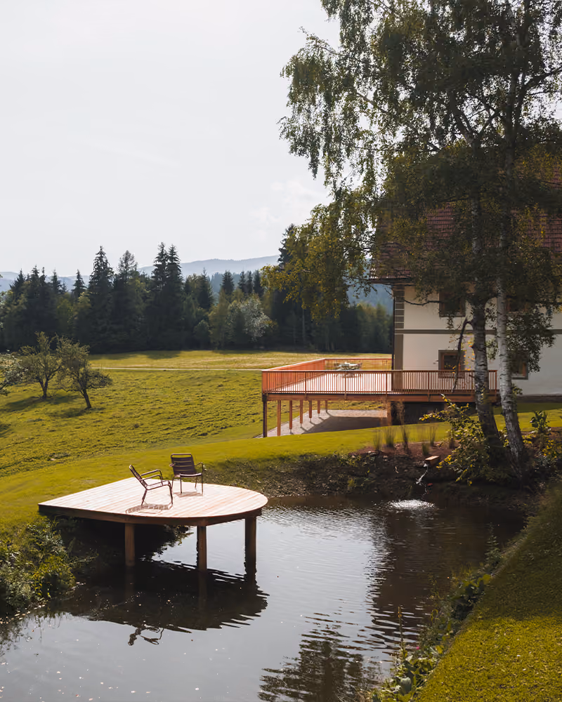 Der Teich auf dem Gelände des Gregorhofs.