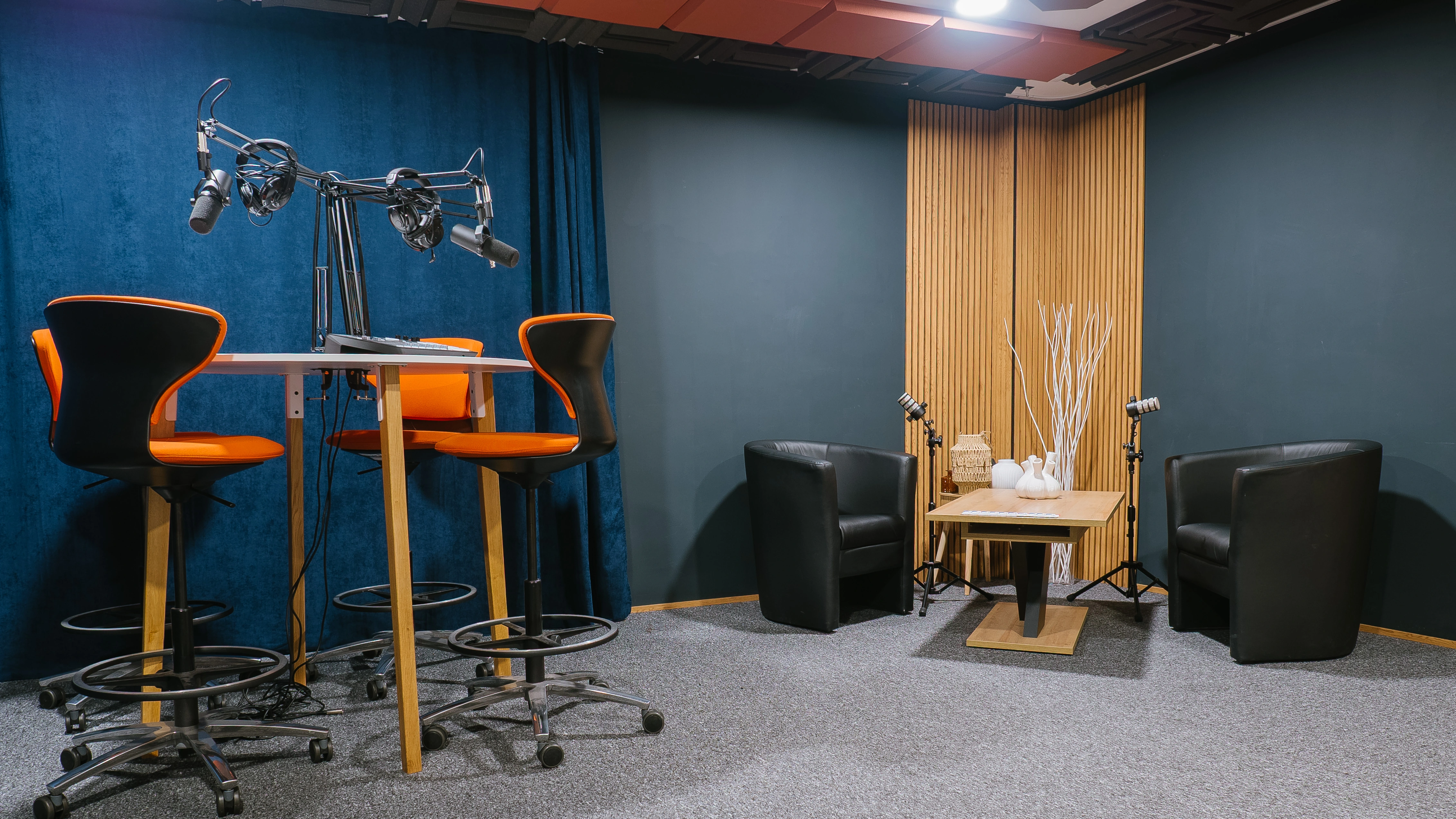 Studio podcastowe w Warszawie – aranżacja 3