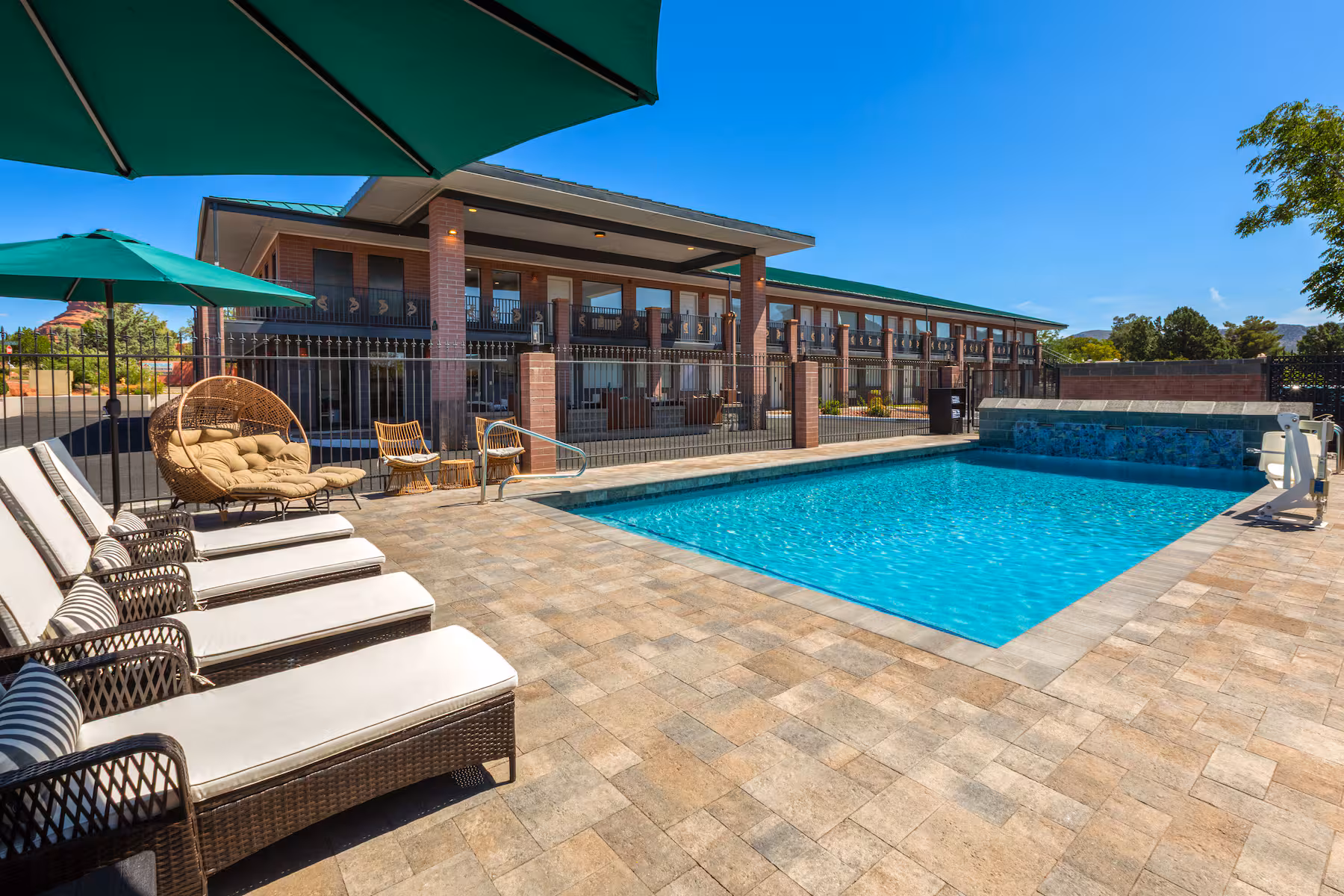 Outdoor pool at Kokopelli Inn Sedona