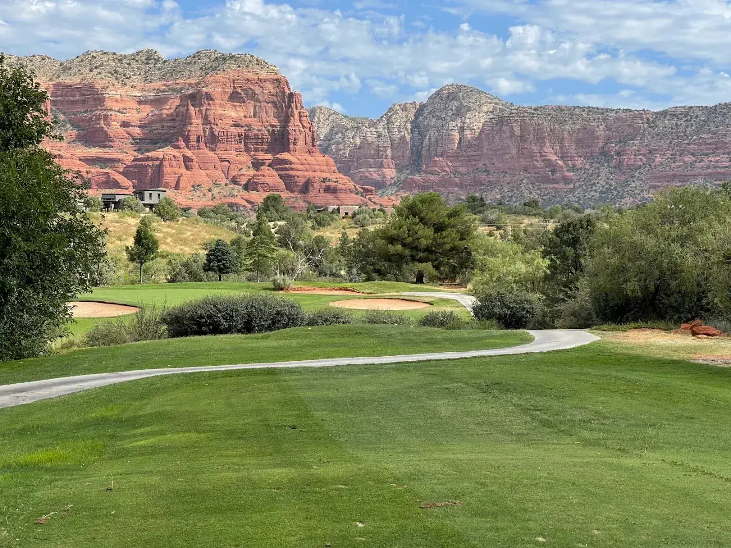 Sedona red rock landscape near Kokopelli Inn