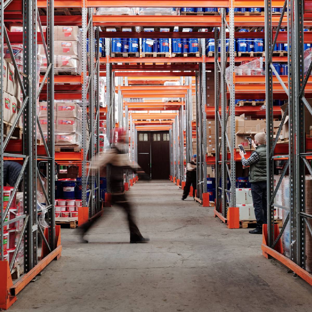 AI-powered market intelligence briefs for industrial distributors from efrain's AI Market Growth Radar