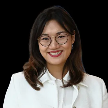 Julia Tran