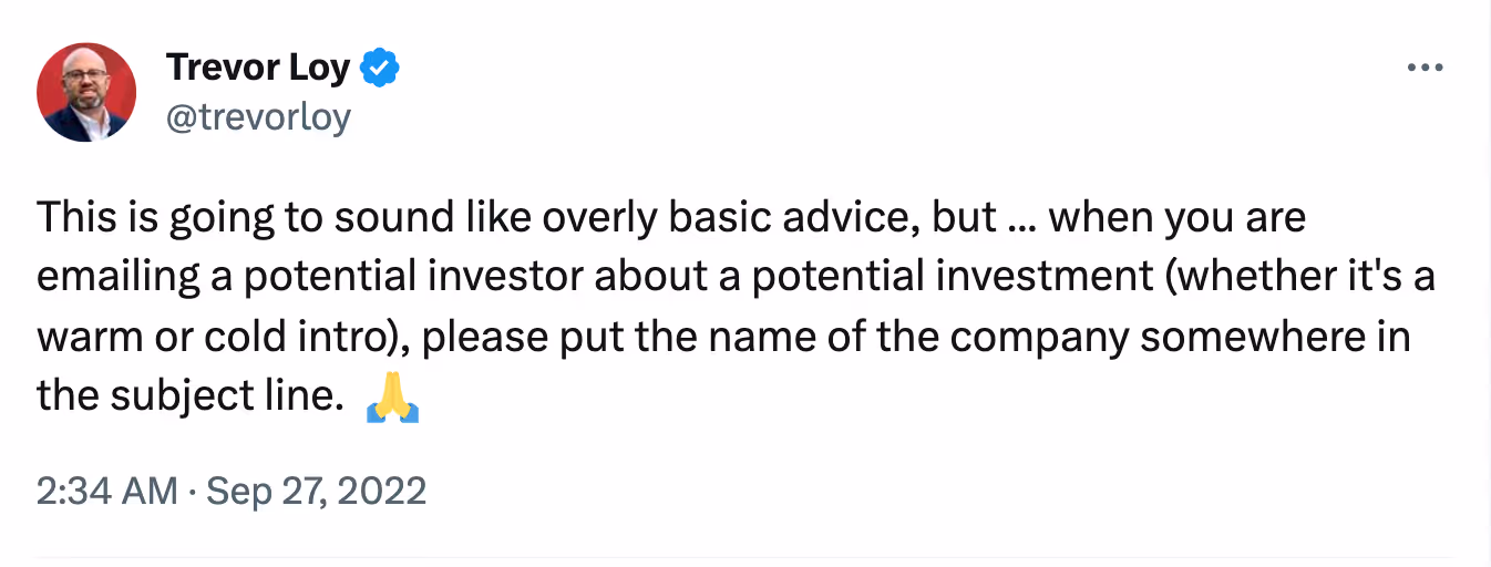 A tweet about putting company name in subject line when cold emailing.