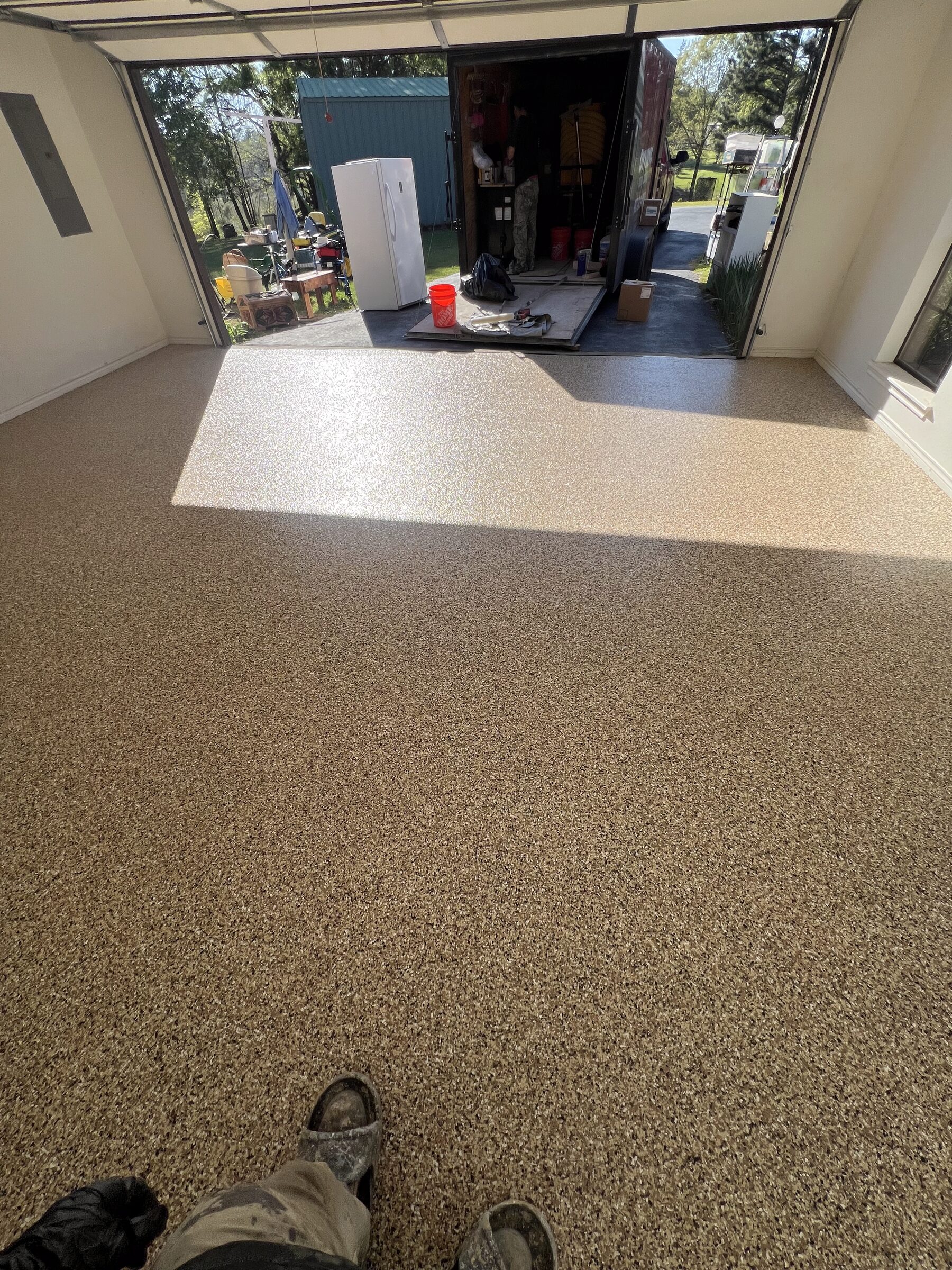 Garage floor, tan and brown flake