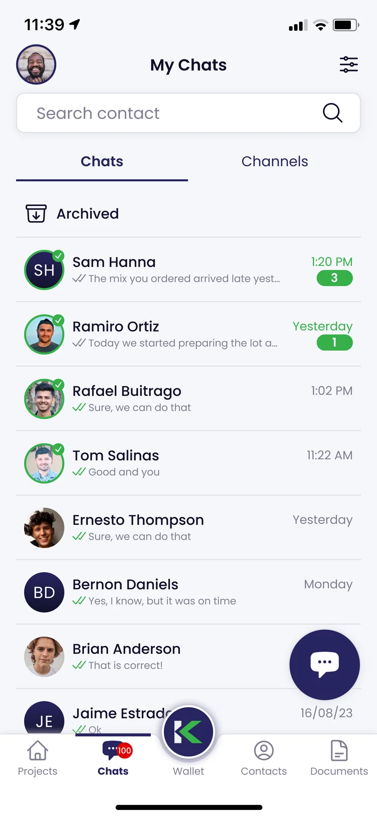 Kunstrux App, My Chats view: a list of conversations with unread counts and a new-chat control (design shown with sample data).