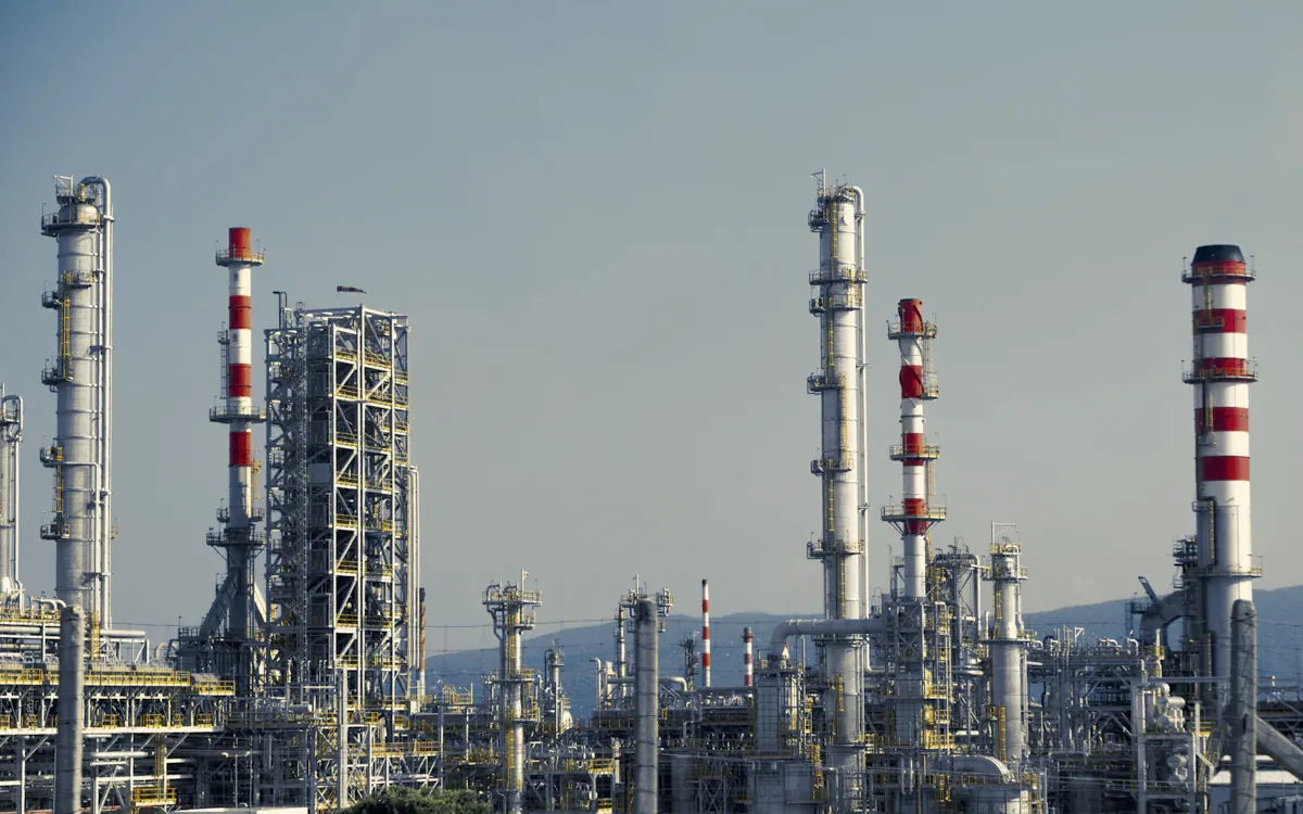 Gas processing plant