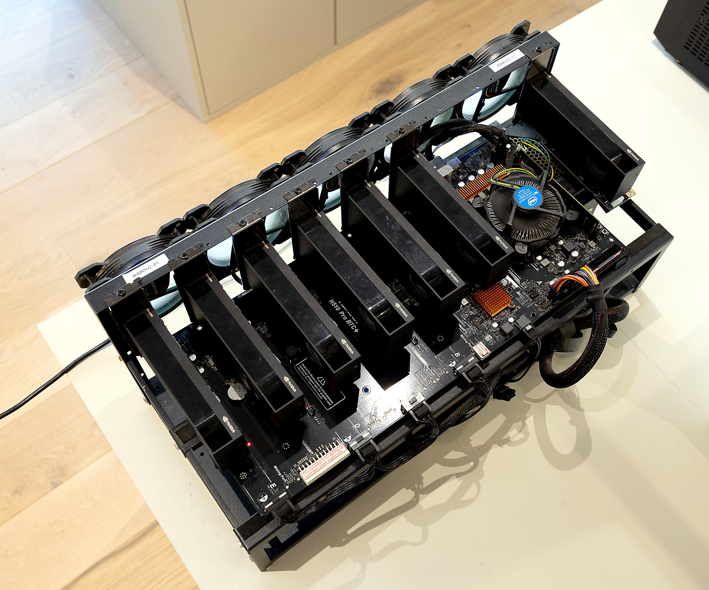 Serveur IA multi-GPU NVIDIA assemblé par MDM Informatique
