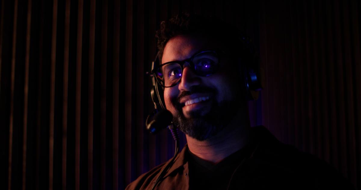 A practitioner at the console during a session.