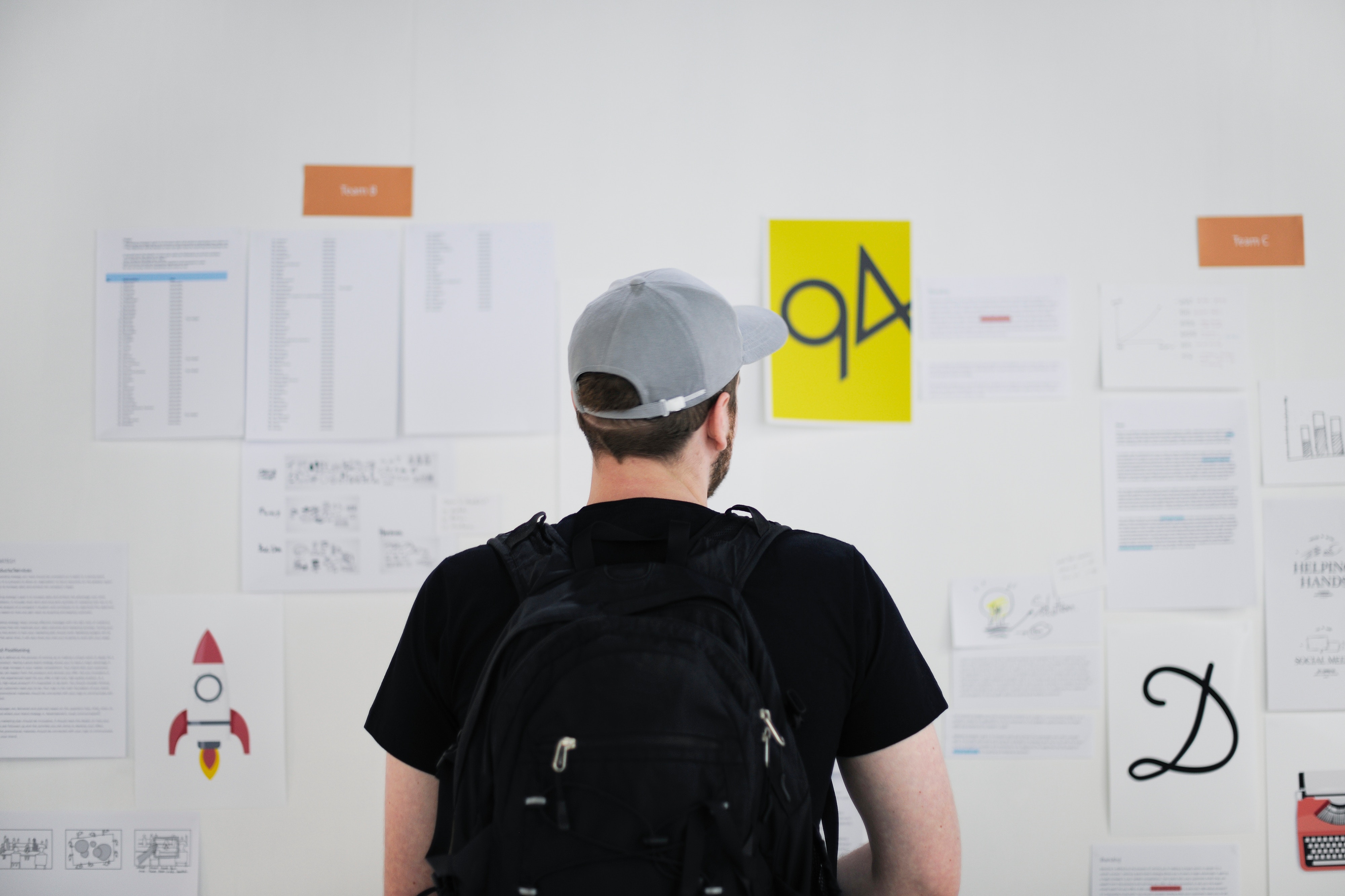 Why you should outsource graphic design
