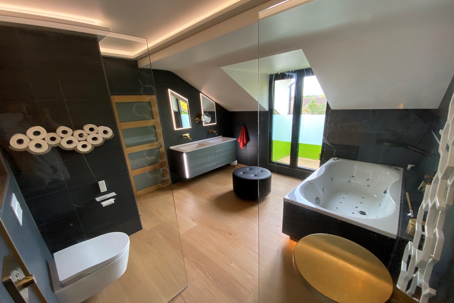 Moss Court finished bathroom and jacuzzi bath in Sanderstead