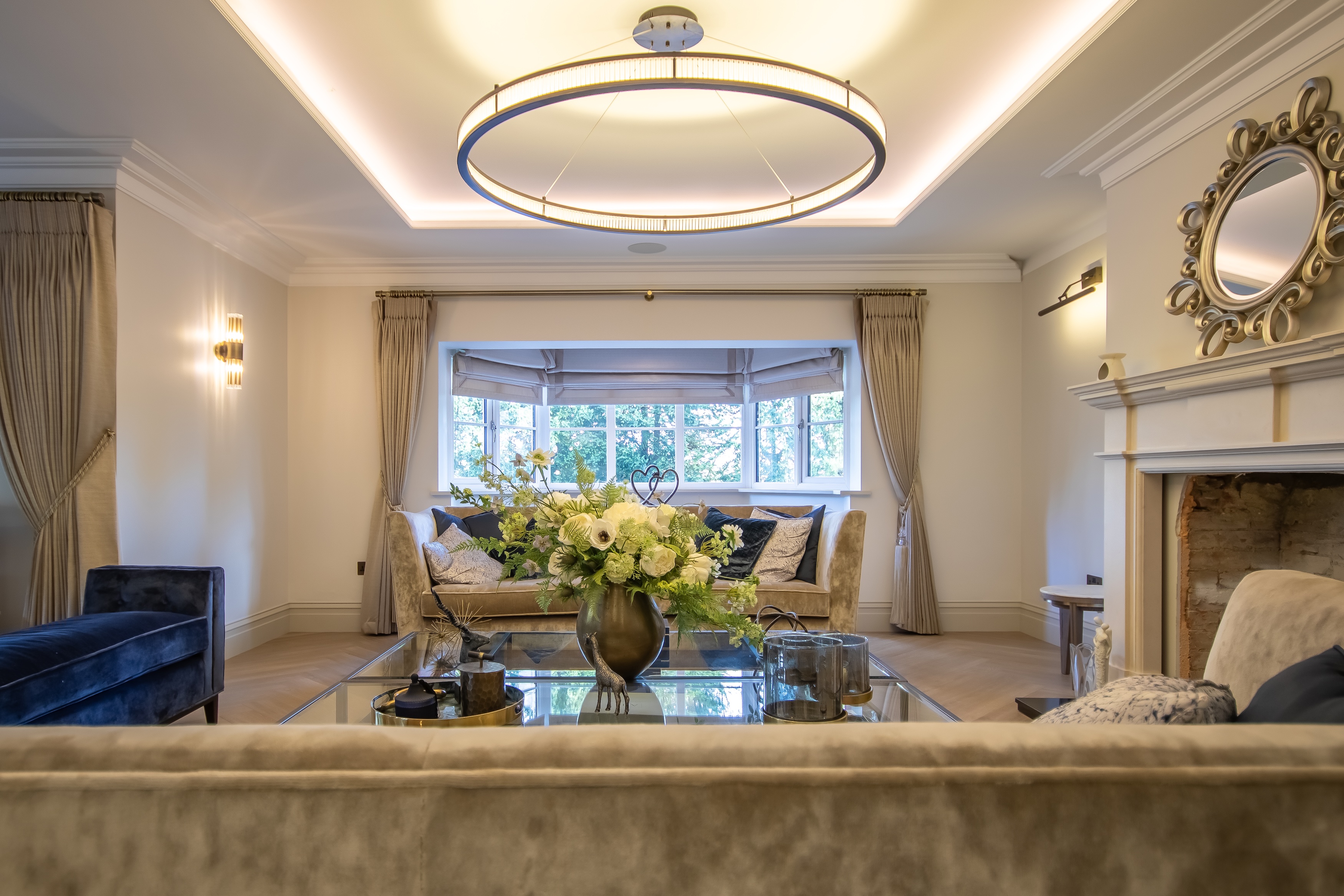 FORMAL LOUNGE