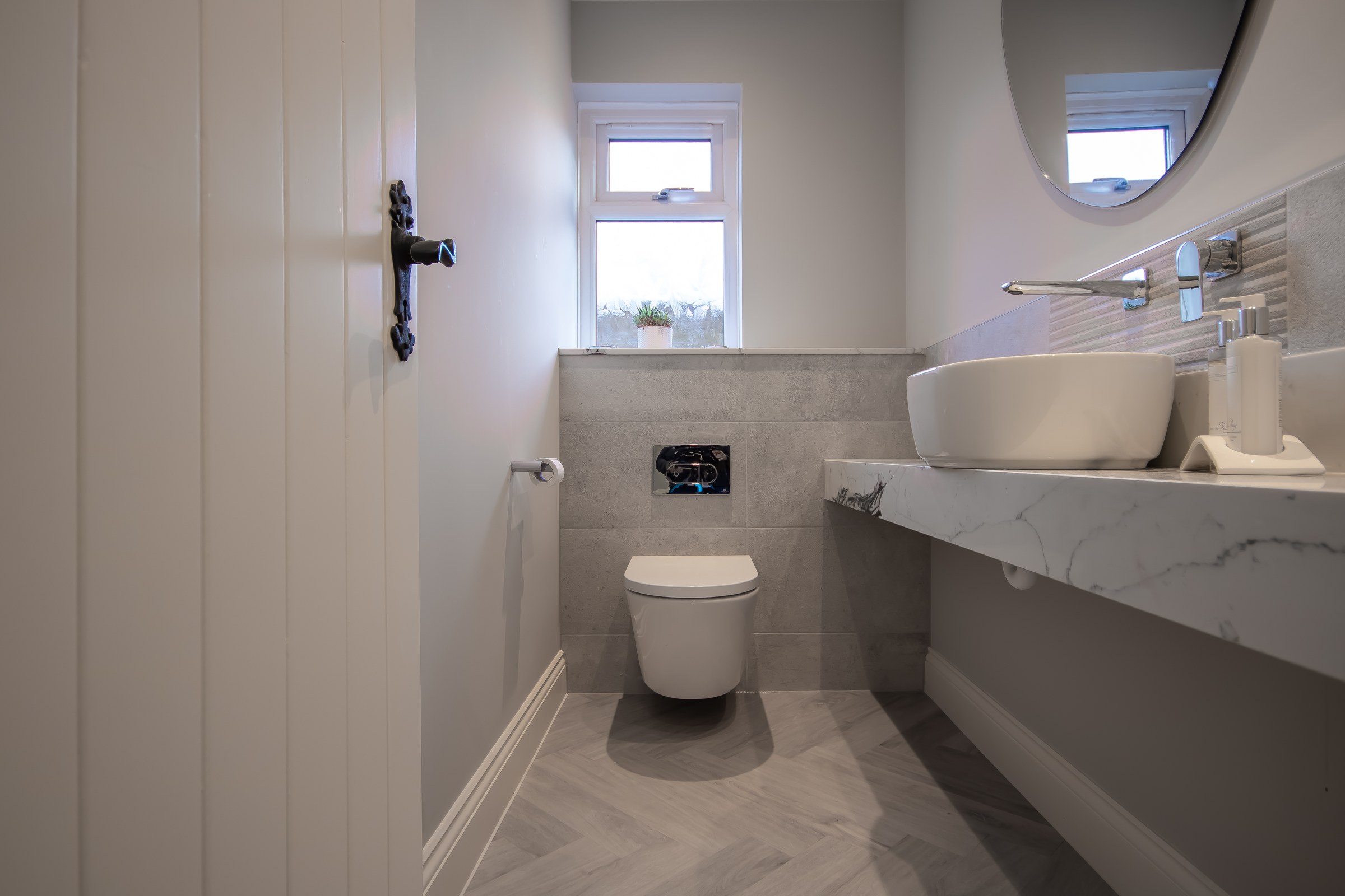 Surrey Peaks cloakroom