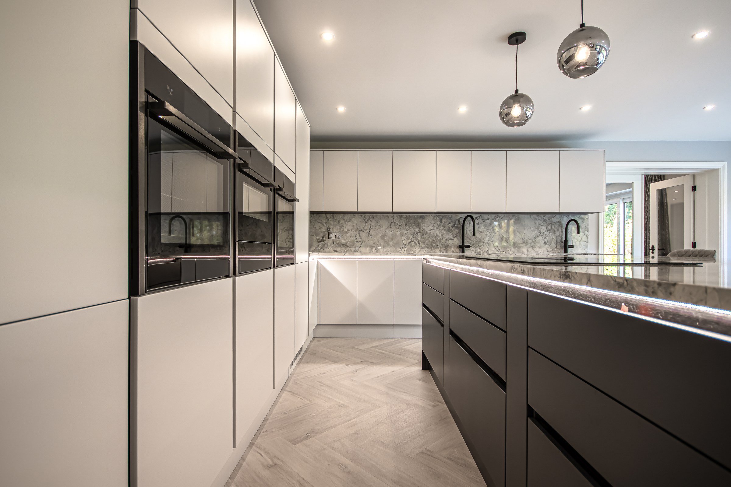 Surrey Peaks kitchen with integrated cabinetry and appliances