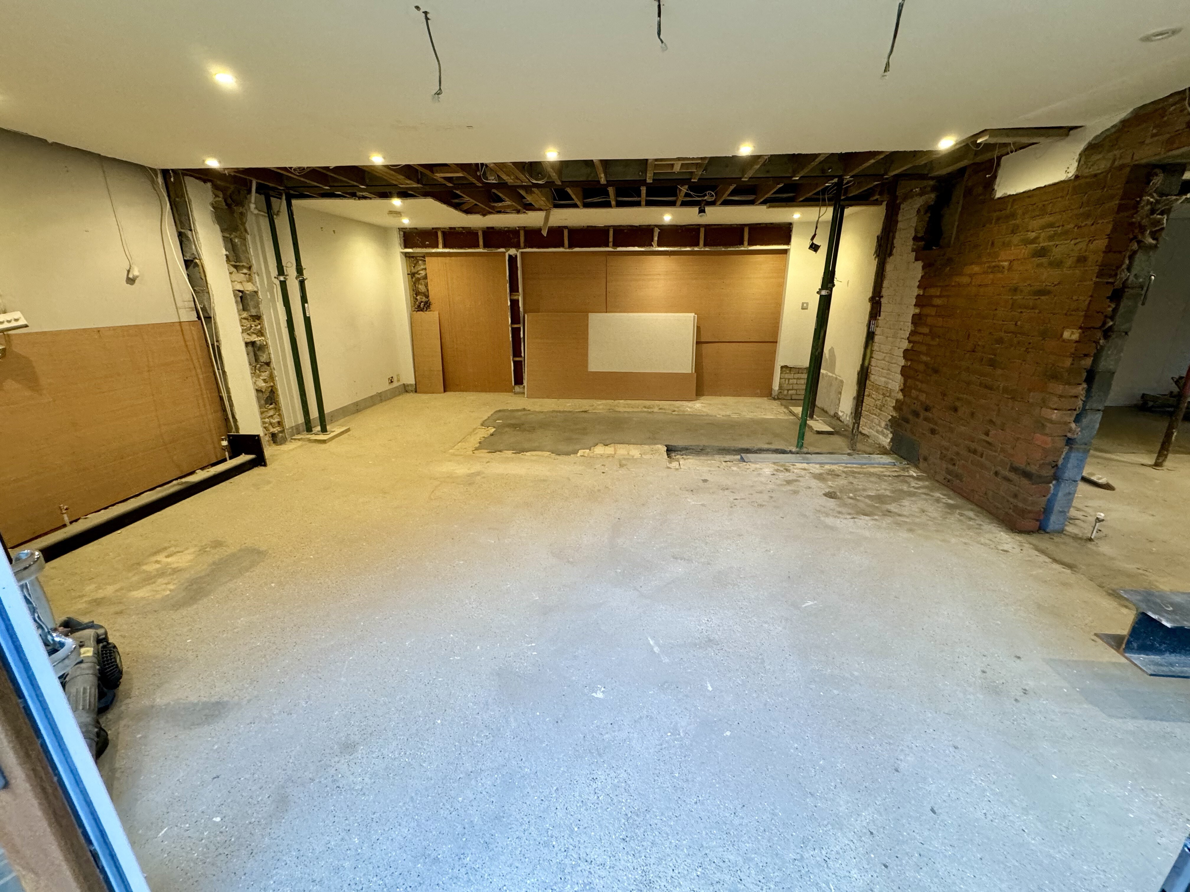 Structural opening and temporary propping during the Surrey Peaks refurbishment