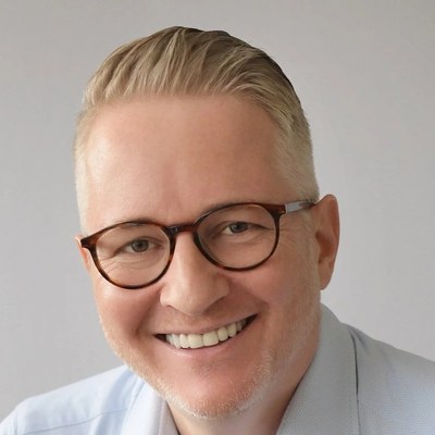 Headshot of Camilo Ortiz